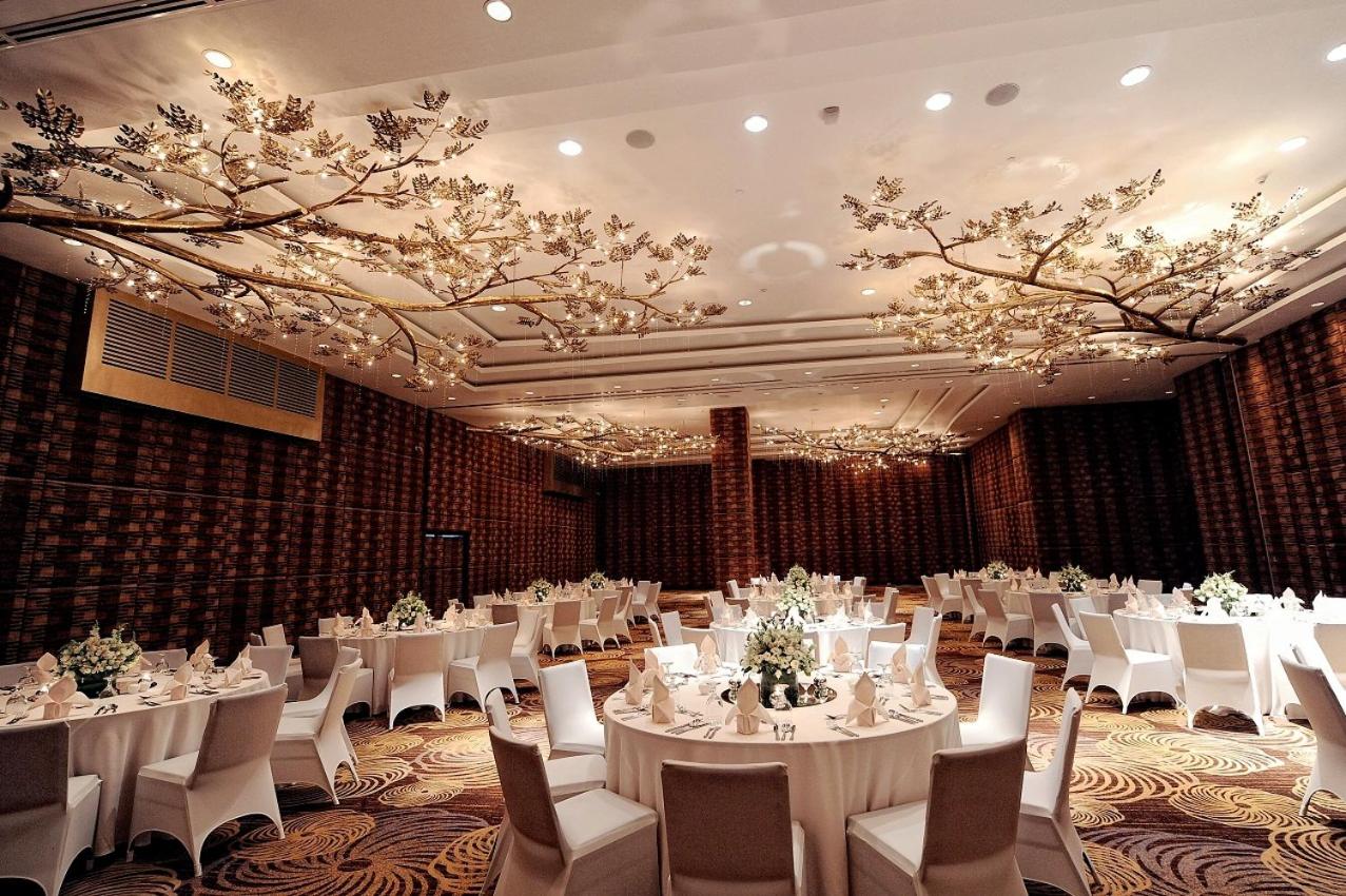 Acacia Hotel Manila facilities